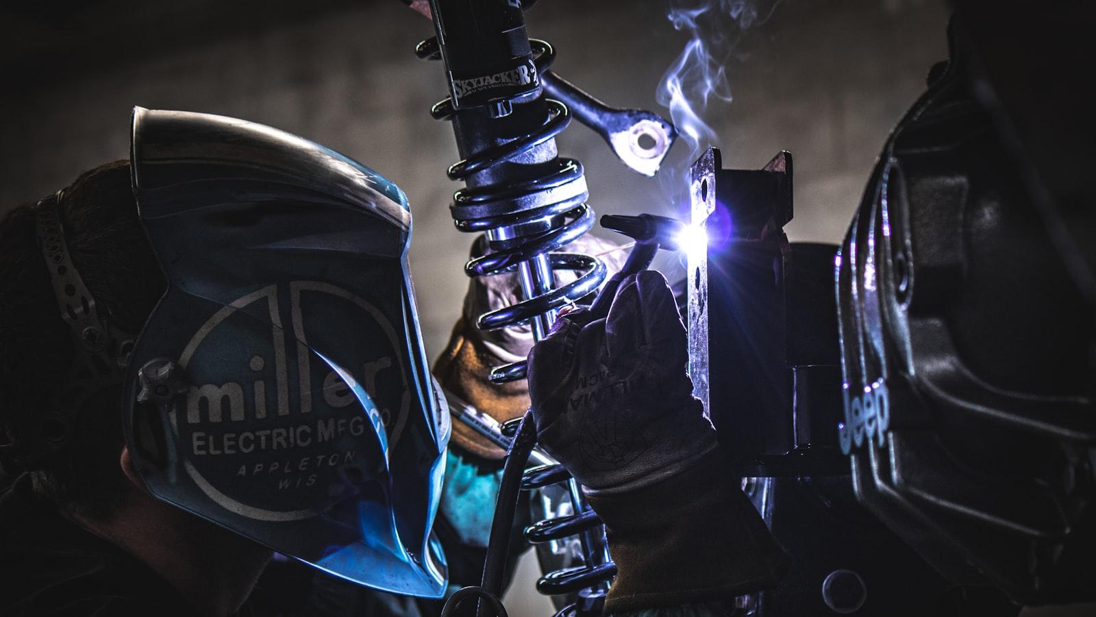 - The Vital ⁤Role of Welders in the⁣ Construction Industry